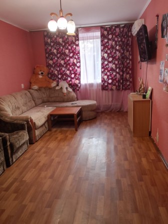 Продам трикімнатну квартиру - фото 1