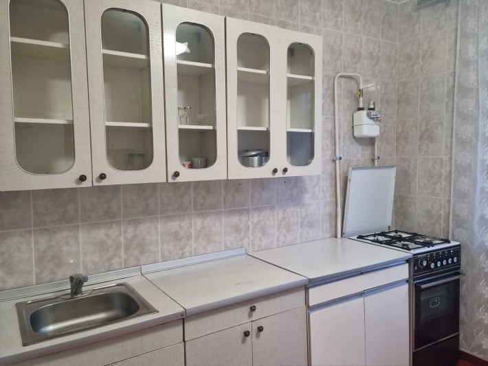Срочно продам 4-х комнатную квартиру на 3-м микрорайоне - фото 1
