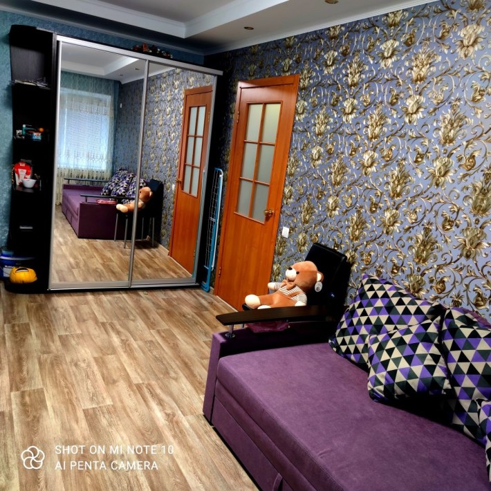 Продам власну квартиру . Присутній розумний торг! - фото 1