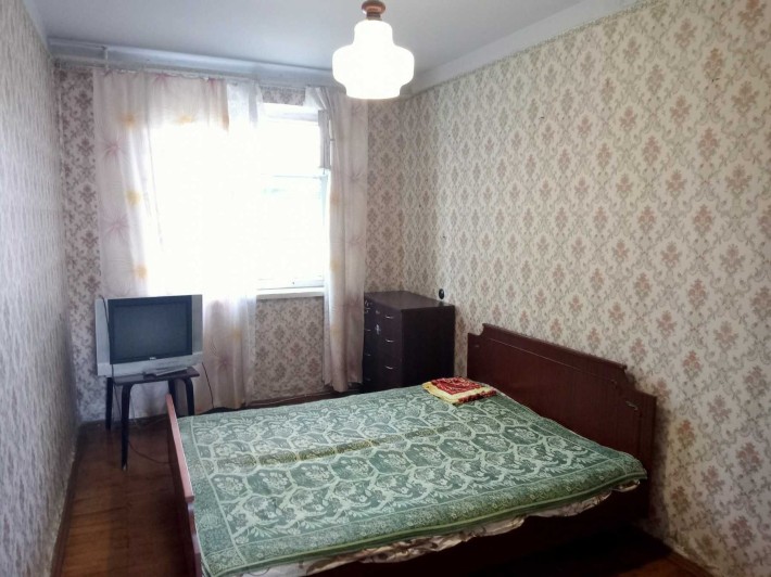 ПРОДАМ САЛТОВКА!
2КВ М ГЕРОЕВ ТРУДА
20 000 уе.
+380684817892 - фото 1