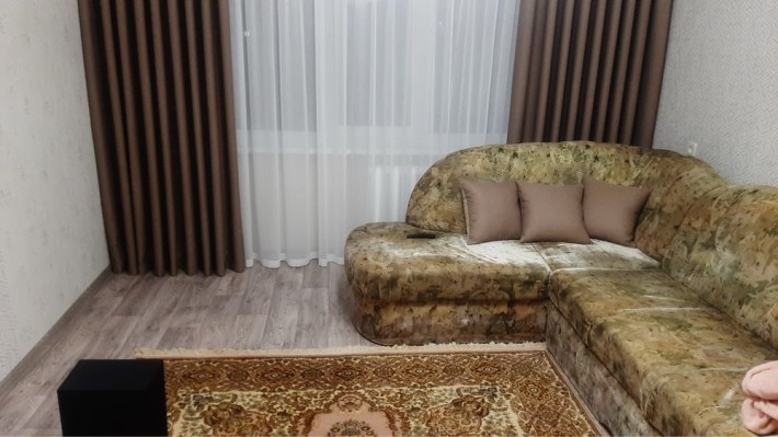 Власник 3-кімнатної квартири 6/9 з гаражем м.Краматорськ - фото 1