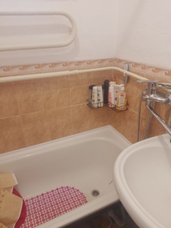 Продам 2 - х кімнатну квартиру - фото 1