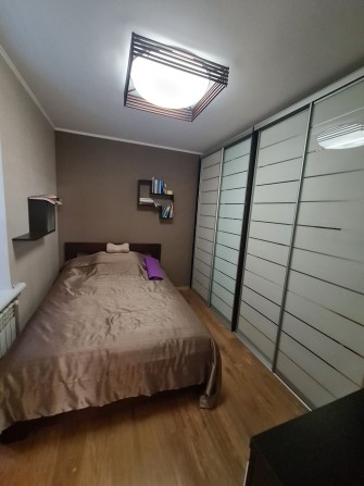 Продам 4 ком квартиру центр - фото 1