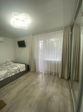 Продам 2-кімнатну квартиру - фото 1