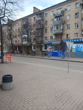 Продам квартиру в центре 2 х комн. - фото 1