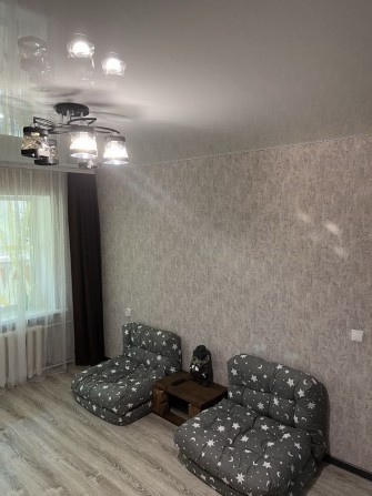 Продам 2 комнатную квартиру с ремонтом - фото 1