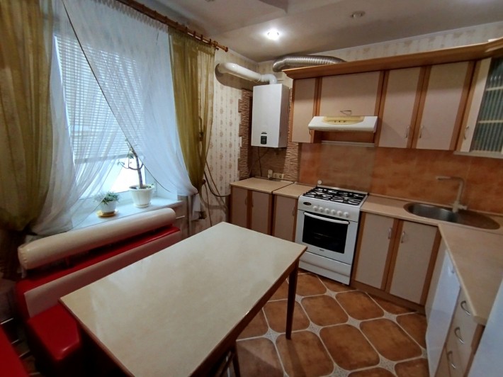 Продається 3х кімнатна квартира 77м² з ремонтом та технікою - фото 1