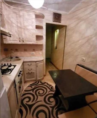 Продам 2-комнатную квартиру Центр - фото 1