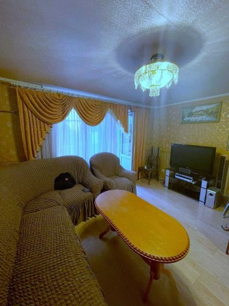 Продается 3-комнатная квартира в центре. - фото 1