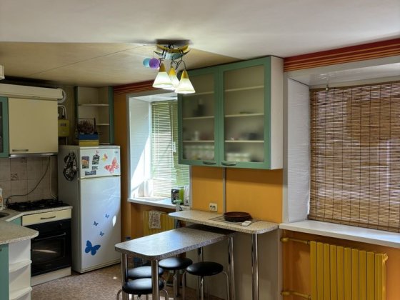 Продается 2 комнатная квартира. Славянск. Центр Славянск