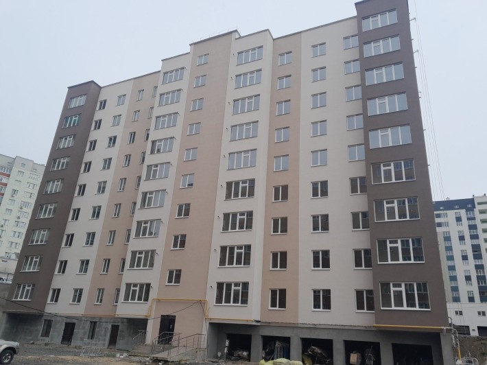 Продаю 2 кімнатну квартиру в ЖБК Барви - фото 1
