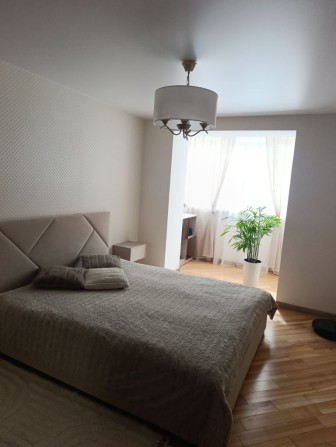 Продаж двокімнатної квартири по вул.Бандери - фото 1
