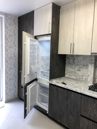 Продам! 2-х к.кв.,5 этаж,с евро-ремонтом,общ.65 м. Срочно! - фото 1