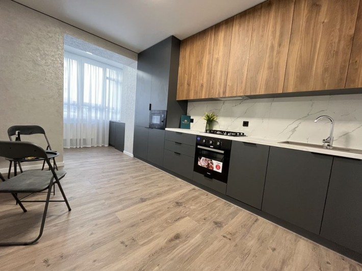 Продаж 2 кімнатної квартири з назвичайно сучасним ремонтом! - фото 1