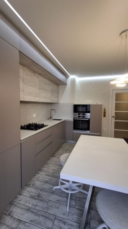 Продам 2 ком квартиру ЖК Днепровская брама 1, 73 м2, ремонт - фото 1