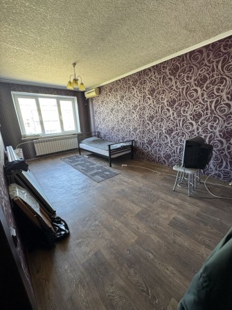 Продам 2комнтаную квартиру - фото 1