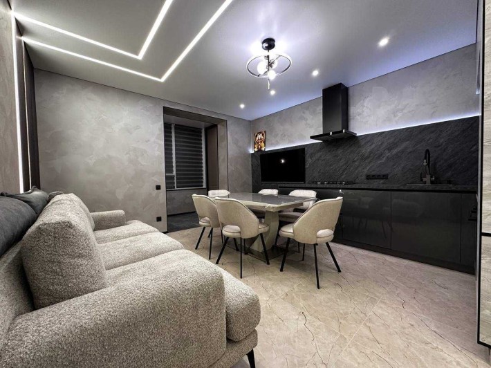 Продам 3к квартира ЛЮКС Днепровская Брама 2   78м2 - фото 1