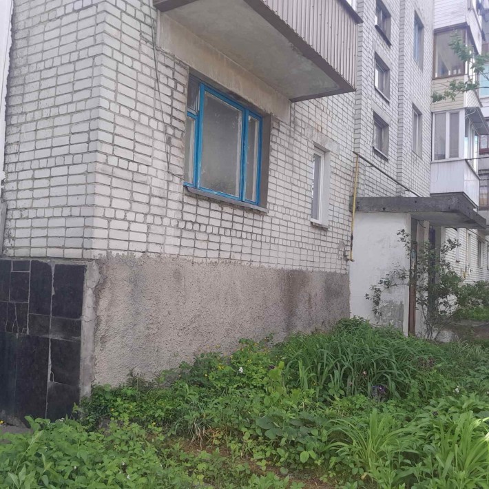 Продам квартиру в центрі міста Олевськ - фото 1