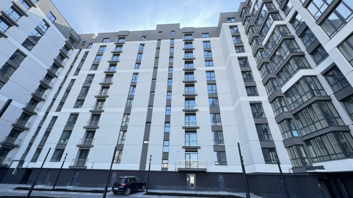 Продаж 3 кімн. квартири з частковим ремонтом - фото 1