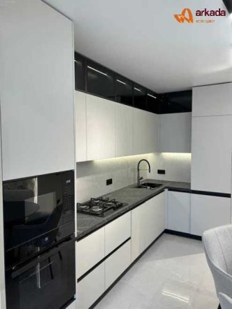 Продам 3 кімнатну квартиру біля Озера. - фото 1