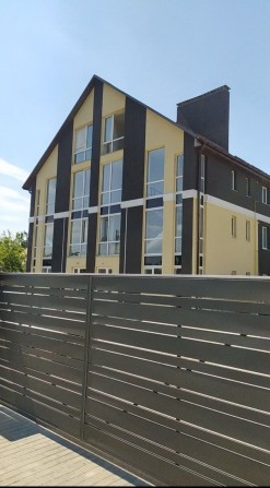 Продаж дворівневої 4к квартири у Ворзелі - фото 1