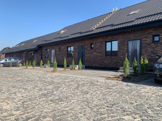 Квартира в таунхаусі з двориком і парковкою 86м2(Відео)РОЗТЕРМІНУВАННЯ Святопетрівське