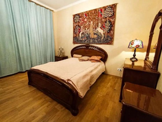 Продаж 3-к квартири вул. Євгена Коновальця 44а Київ