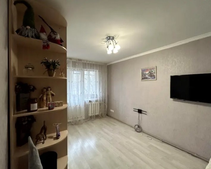Продаж 1-к квартири вул. Ушинського 16 - фото 1