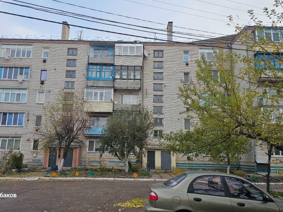 продається 2 кімнатна квартира Яготин