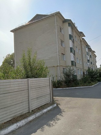 Продаю 3-кімн. квартиру в смт.Макарів, Бучанський р-н. Без комісії !!! - фото 1