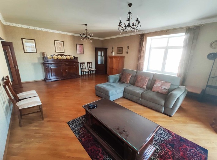 Продажа просторной 118м газ жкЧайка Лобановского 21, метро 10 мин авто - фото 1