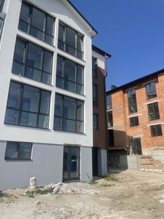продаж 2х к квартири в малоквартирній  цегляній новобудові Солонка! - фото 1