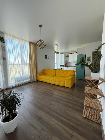 Продаж 2-к квартири в ЖК Grand Village - фото 1