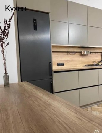 Продам3-4 кімнатну квартиру - фото 1