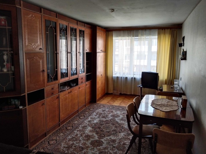Продається 2-кімнатна квартира(48кв.м.), м. Сокаль, вул. Героїв УПА - фото 1