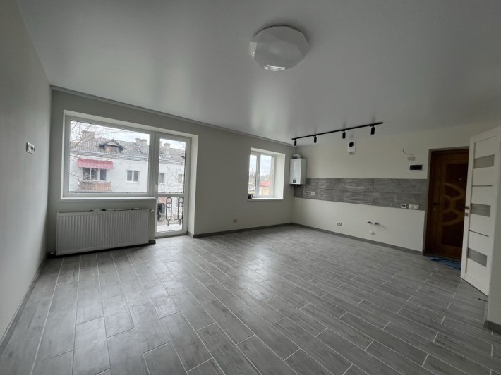 Продам квартиру з ремонтом - фото 1