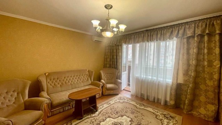 Срочно! 2х ком квартира 57м2 Ремонт Кирпич Газ ЖК Радужный 51800у.е - фото 1