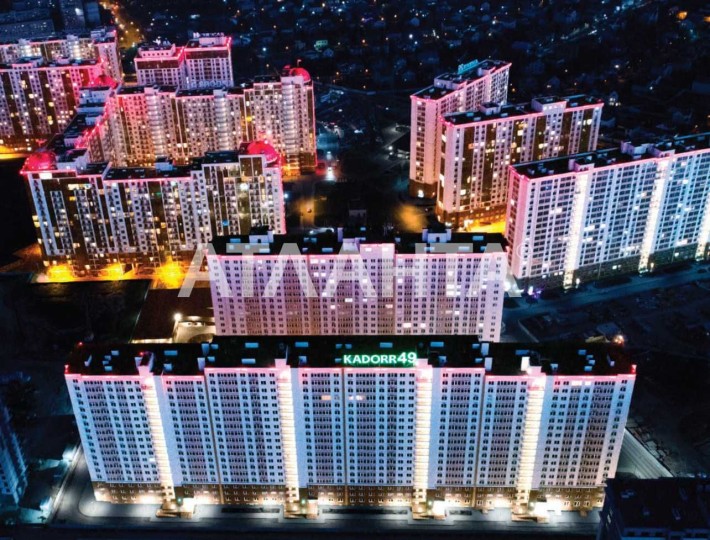 Продам 2 кімнатну 65м2 квартиру на Таїрова  850 у.е м2 . Терміново!!! - фото 1