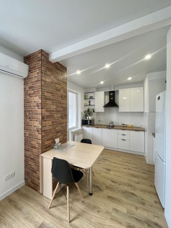 Продажа уютной однушки на Таирова, Гранитная 1 - фото 1