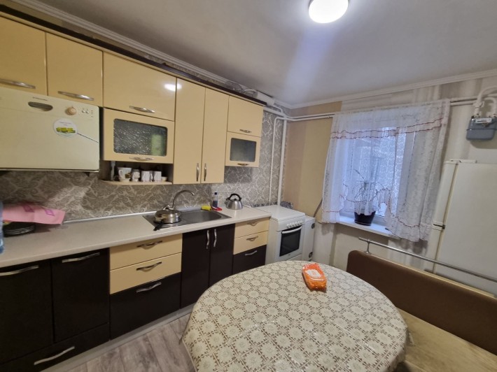 Продам трёх комнатную квартиру улица Одесская - фото 1