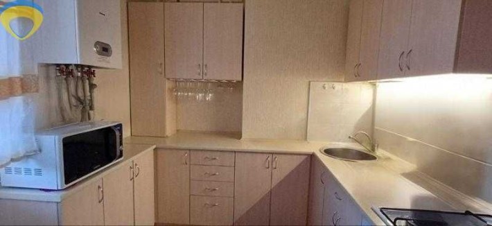 Продам 2к квартиру на среднем этаже ЖК 7небо - фото 1
