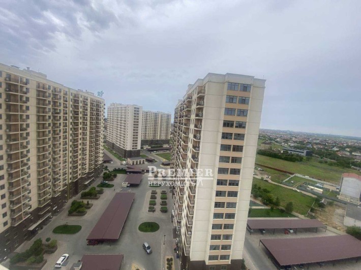 3 комнатная квартира 81 м2 50% Ремонта ЖК 49 Жемчужина - фото 1