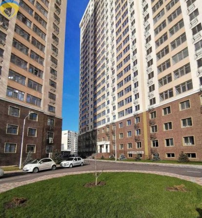 ПРОДАМ 3-кімнатну квартиру з видом на море ЖК47Перлина Kadorr Сахарова - фото 1