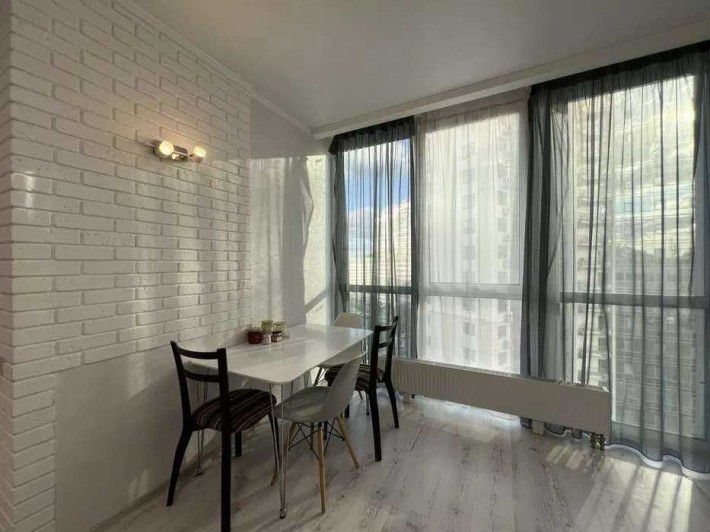 Продам 1-ком квартиру  с ремонтом в Приморских садах - фото 1