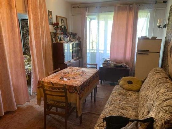 Продається 4-ри кімнатна  квартира в с. Новоселівка, Подільського р-н. Подольск