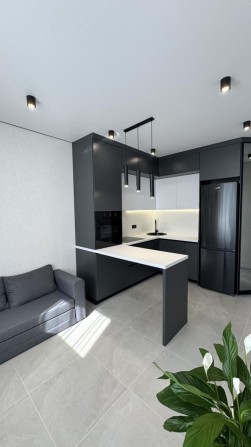 Продам 1-комн. квартиру с ремонтом, мебелью и техникой (139-131) - фото 1