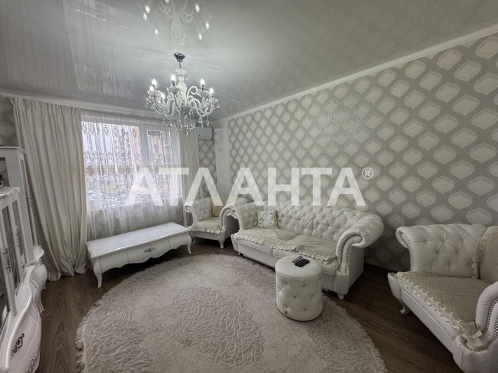 Продам 3 комнатную квартиру с капремонтом, мебелью  ЖК 7 Небо - фото 1