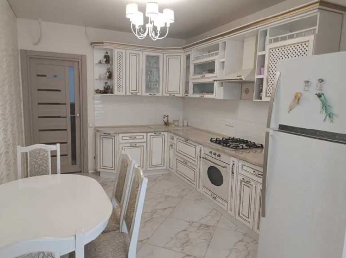 Продам квартиру с ремонтом и мебелью в Крыжановке. - фото 1