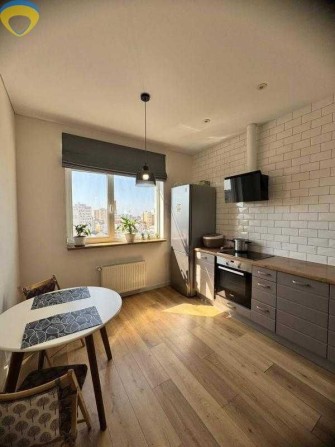 Продам 2-ком. квартиру по ул.Сахарова в 
20 ЖЕМЧУЖИНЕ! - фото 1