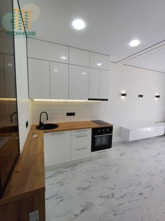 Продам Студию в ЖК Акварель 8! Дорогой новый ремонт! Таирова - фото 1